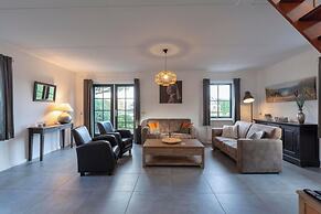 Villa With View Over the Park De Buitenplaats