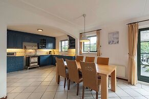 De Buitenplaats 97 Villa for 5-people Near Beach