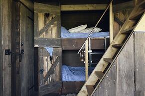 Beach Lodge With Garden