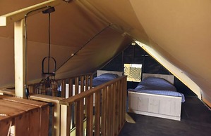 Beach Lodge With Garden