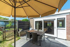 Holiday Home Effe Sprage in Callanstoog Centre