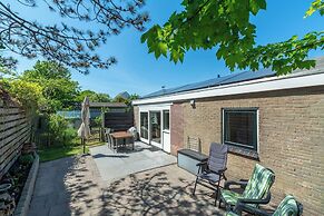 Holiday Home Effe Sprage in Callanstoog Centre