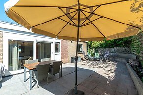 Holiday Home Effe Sprage in Callanstoog Centre