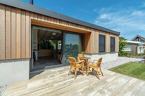 Attractive Home With Terrace