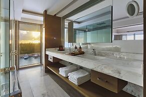 SLS Playa Mujeres – ALL Inclusive Collection