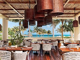 SLS Playa Mujeres – ALL Inclusive Collection