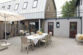Spacious Home With Garden