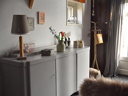 Spacious Apartment With Garden