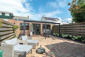 Beautiful Home With Garden