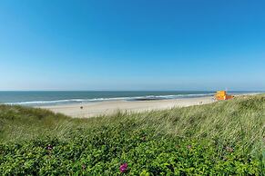 Studio in Callantsoog by Dunes and Sea