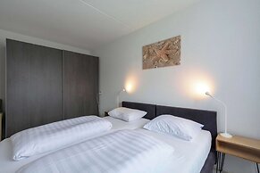 Cozy Apartment Near Beach