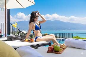 JBAY Beachfront Boutique Hotel