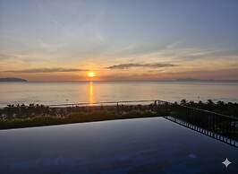 JBAY Beachfront Boutique Hotel