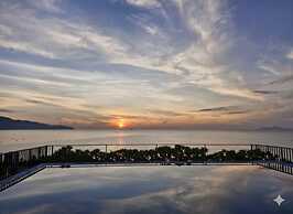 JBAY Beachfront Boutique Hotel