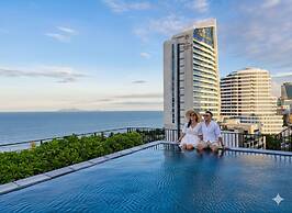 JBAY Beachfront Boutique Hotel