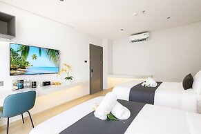 JBAY Beachfront Boutique Hotel