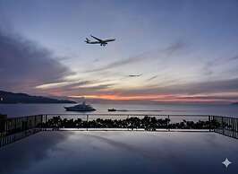 JBAY Beachfront Boutique Hotel
