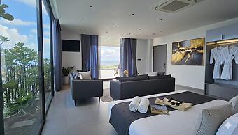 JBAY Beachfront Boutique Hotel