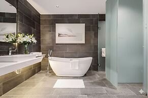 JBAY Beachfront Boutique Hotel