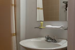 Royal Inn and Suites at Guelph