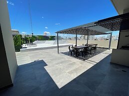 Caballito Retreat Balcony and Pool
