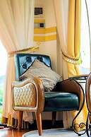 Madam Sweet Resort