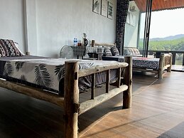Nguyen Shack Retreat