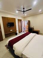 Maharishi Inn