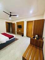 Maharishi Inn