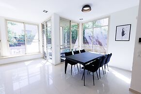 HaSharon Tranquil Villa by Sea N' Rent