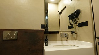 Aquila Grand Suites