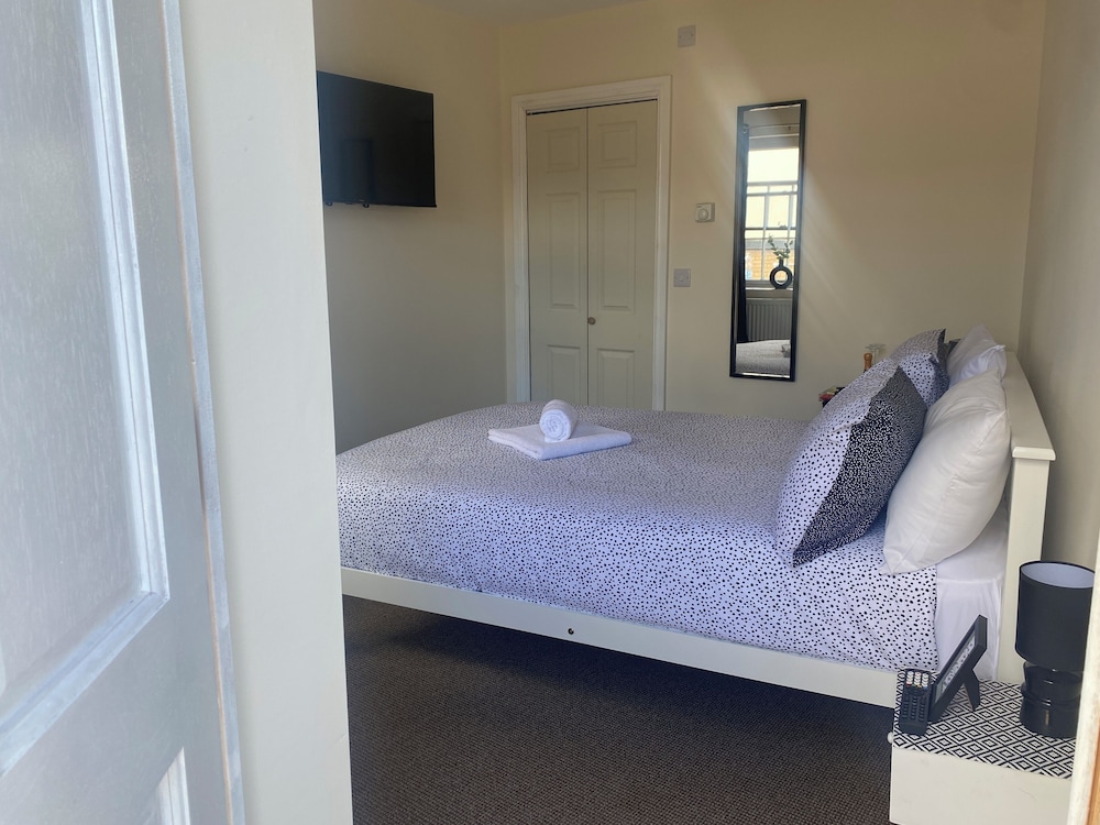 Prince Of Wales Rooms