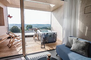 Stock & Stein Lodges