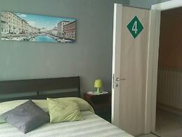 Guerrero Rooms