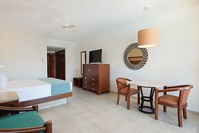 GR Solaris Lighthouse Los Cabos
