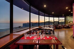 GR Solaris Lighthouse Los Cabos