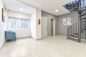 Fabhotel Rex