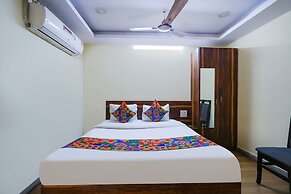 Fabhotel Sri Sai Grand Inn