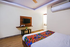 Fabhotel Sri Sai Grand Inn