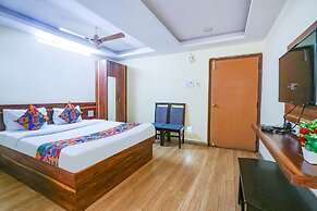 Fabhotel Sri Sai Grand Inn