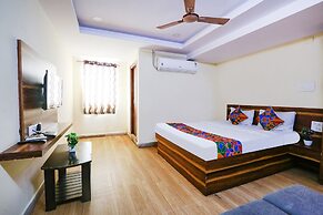Fabhotel Sri Sai Grand Inn