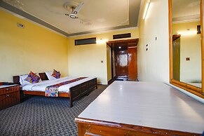 Fabhotel Kashmir Hilltown
