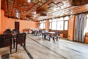 Fabhotel Kashmir Hilltown