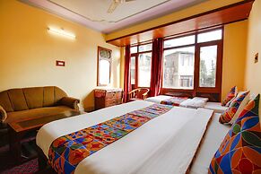 Fabhotel Kashmir Hilltown