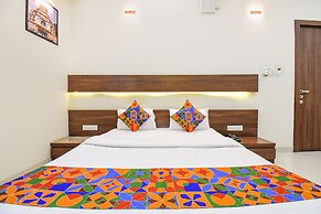 Fabhotel Royal Suits