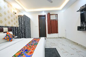 Fabhotel Grand Villa