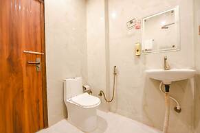 Fabhotel Royal'S Paradise