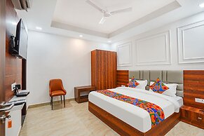 Fabhotel Amayra Inn