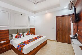 Fabhotel Amayra Inn