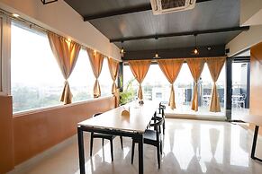 FabHotel Royal Sterling